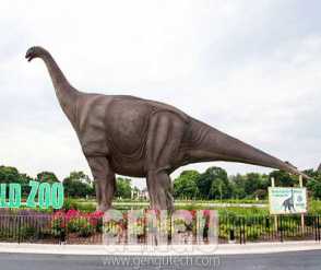 Why Dinosaur Theme Park Is So Hot?