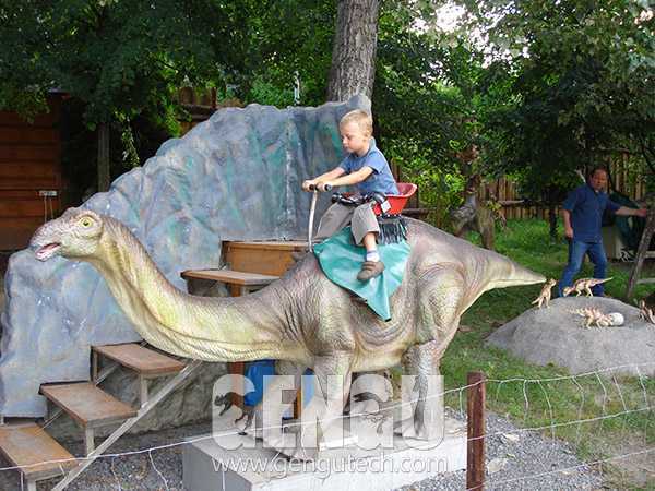 Dinosaur Theme Parks: What Rides Are Available?