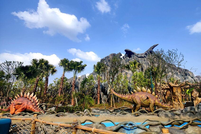 Fantawild Dino Kingdom Theme Park Opens